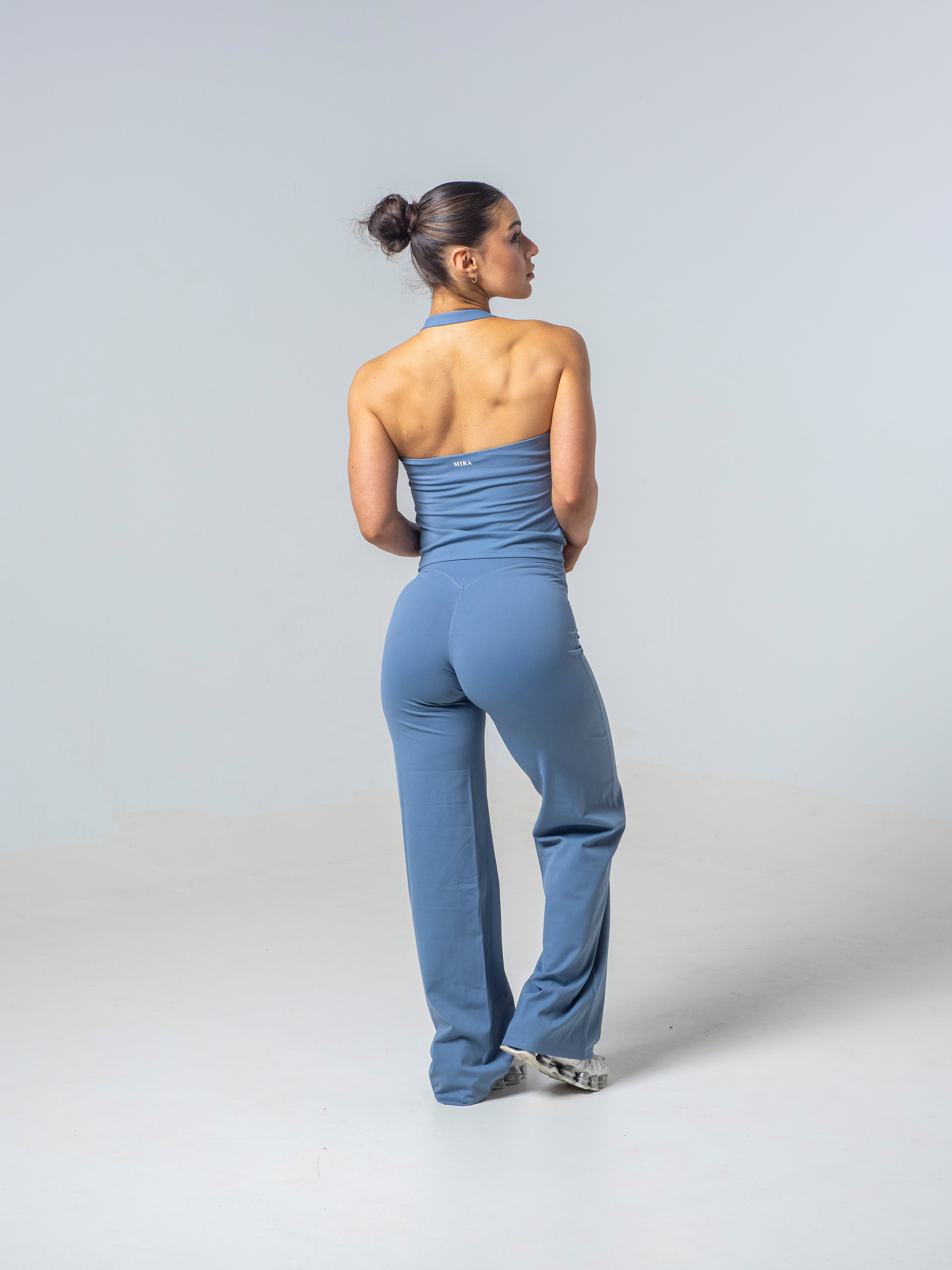 Sleek Seamless Halter Top - Steel