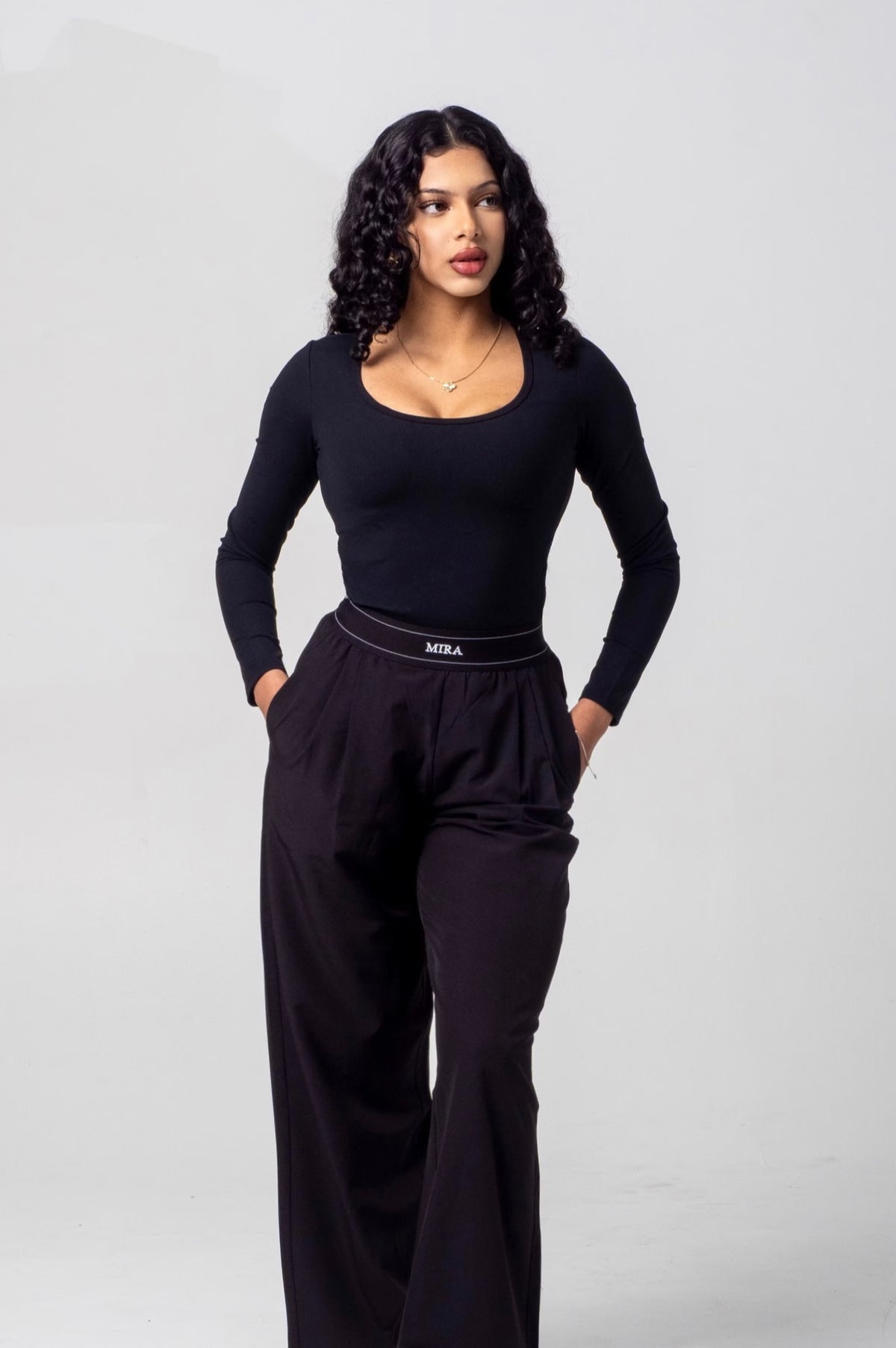 AURA Scoop Neck Top - Midnight