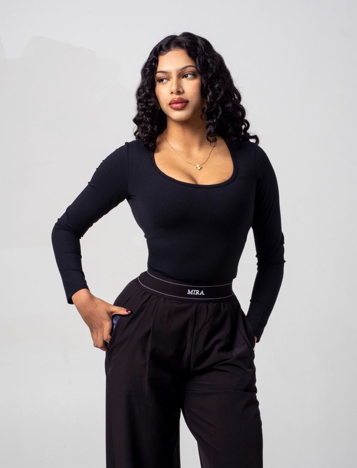 AURA Scoop Neck Top - Midnight