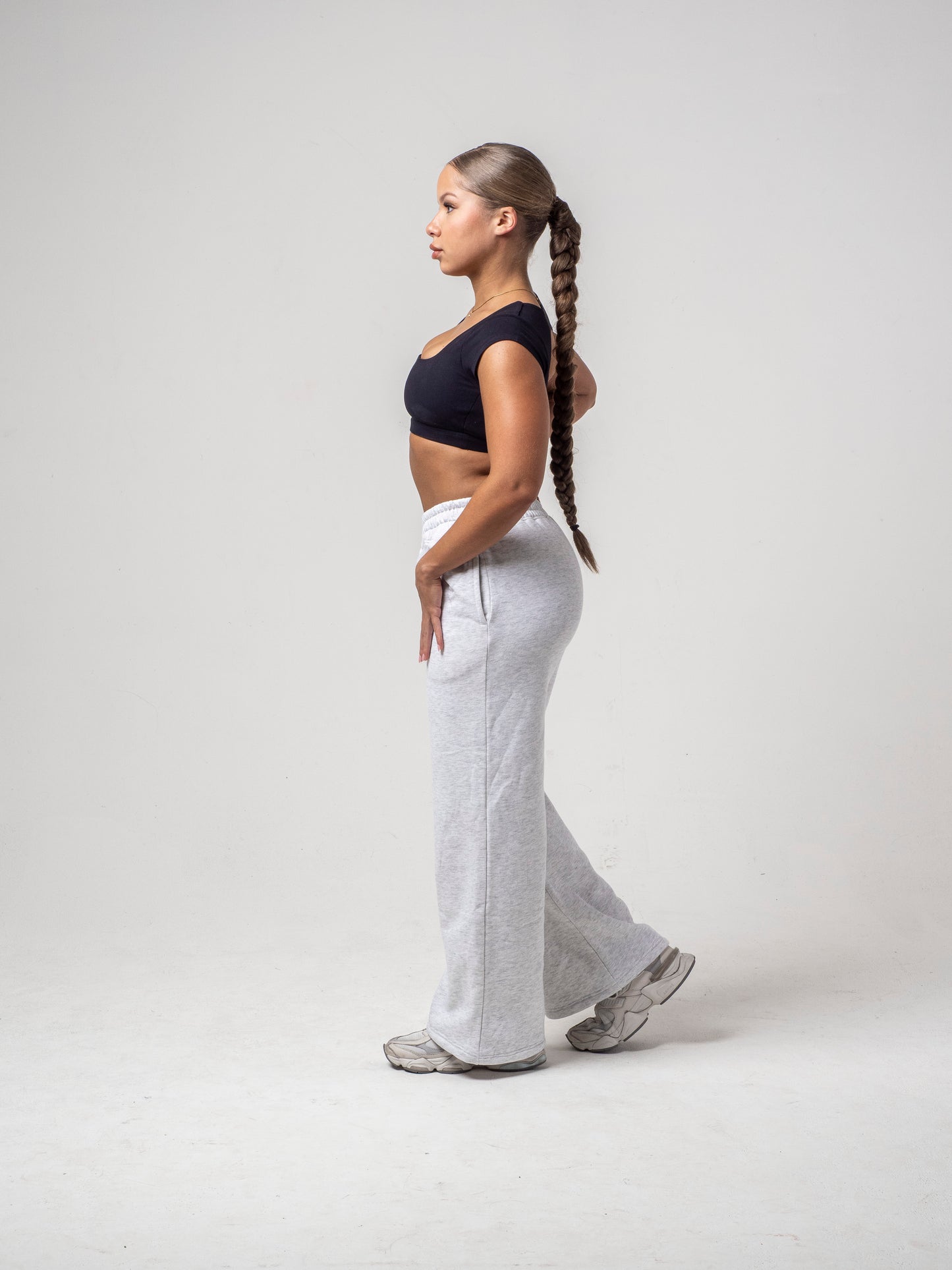 V-Sculpt Sweatpants Core