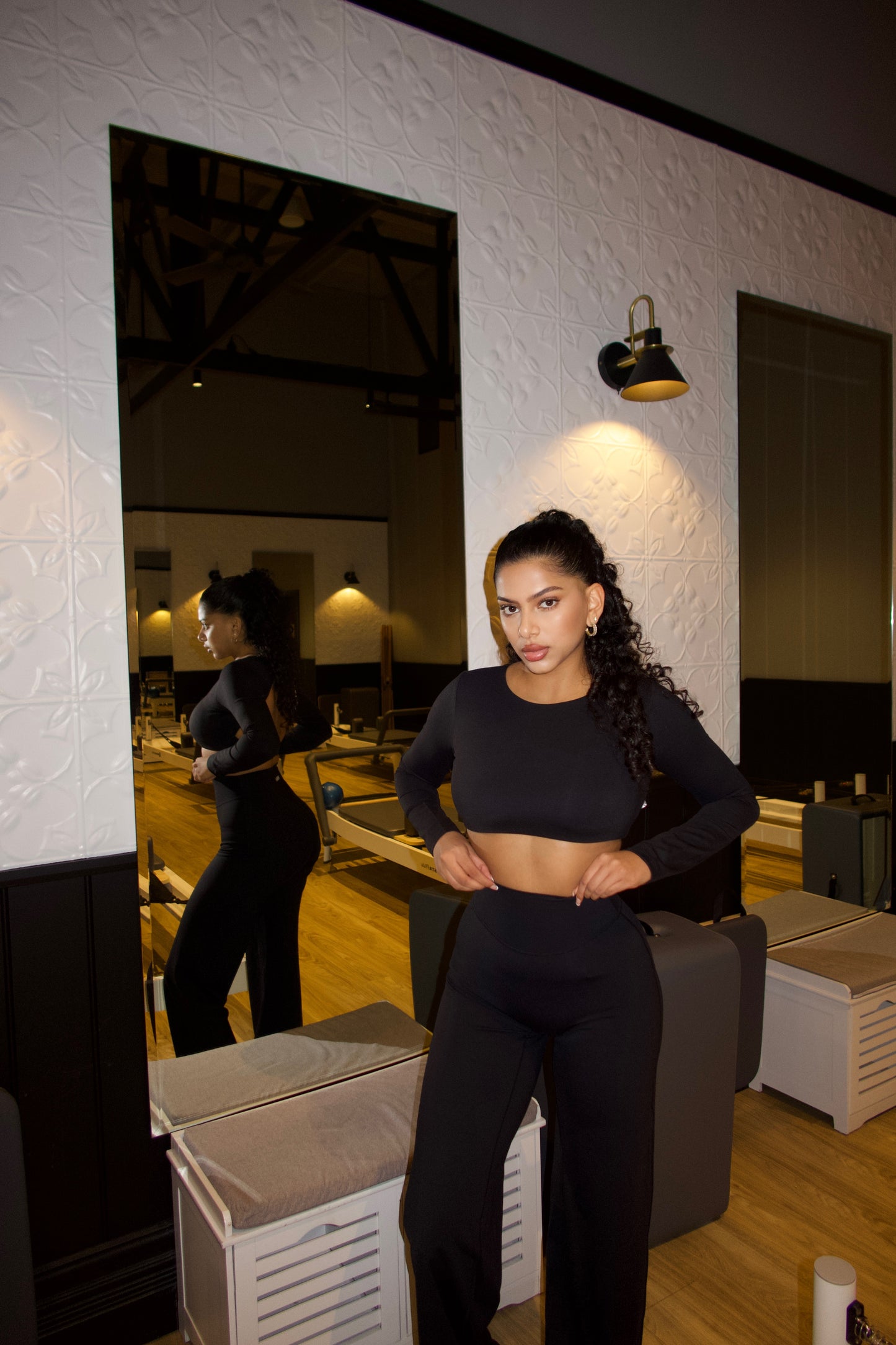 Seamless Backless Crop