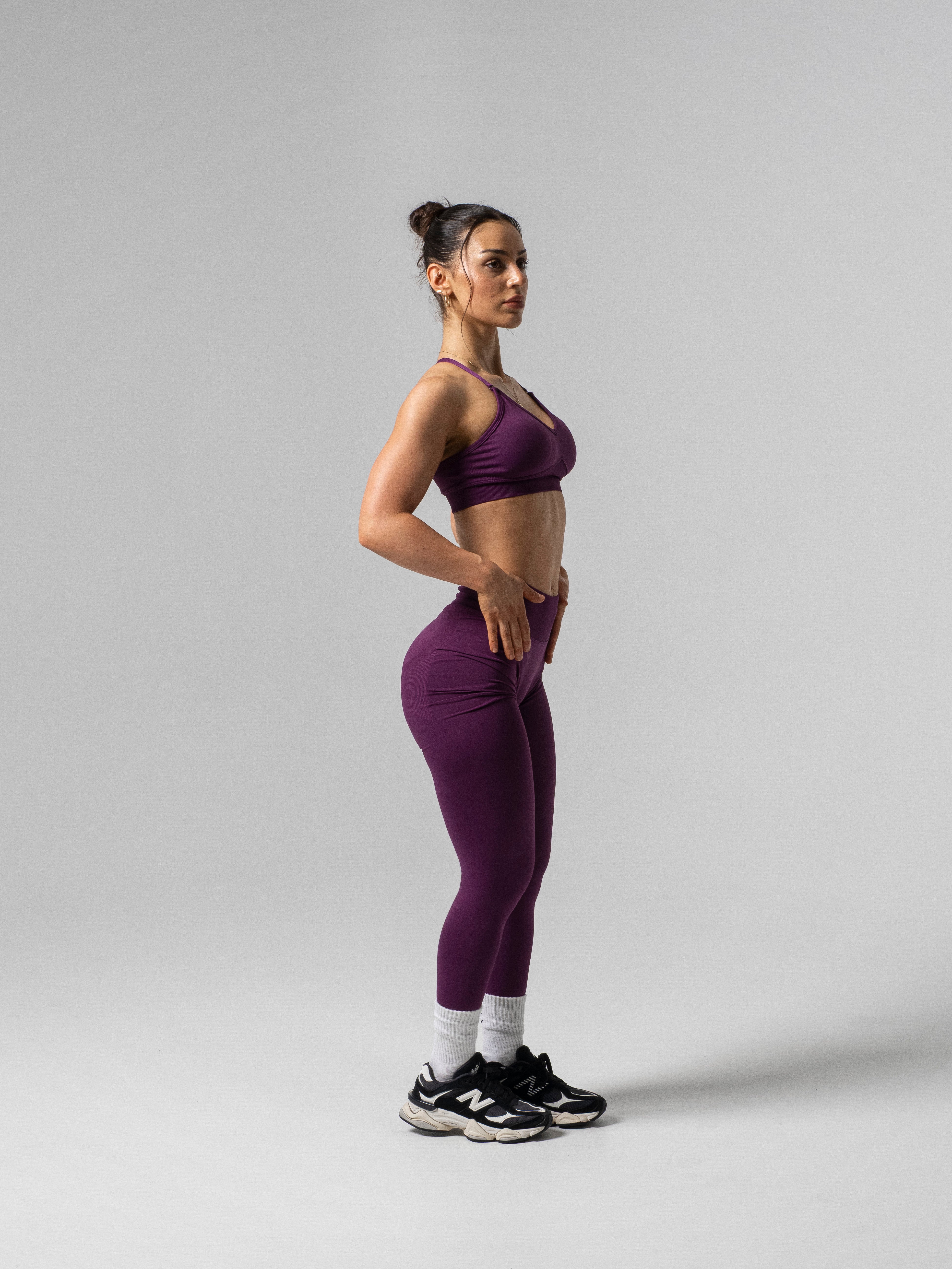 Accentuate Leggings - Grape