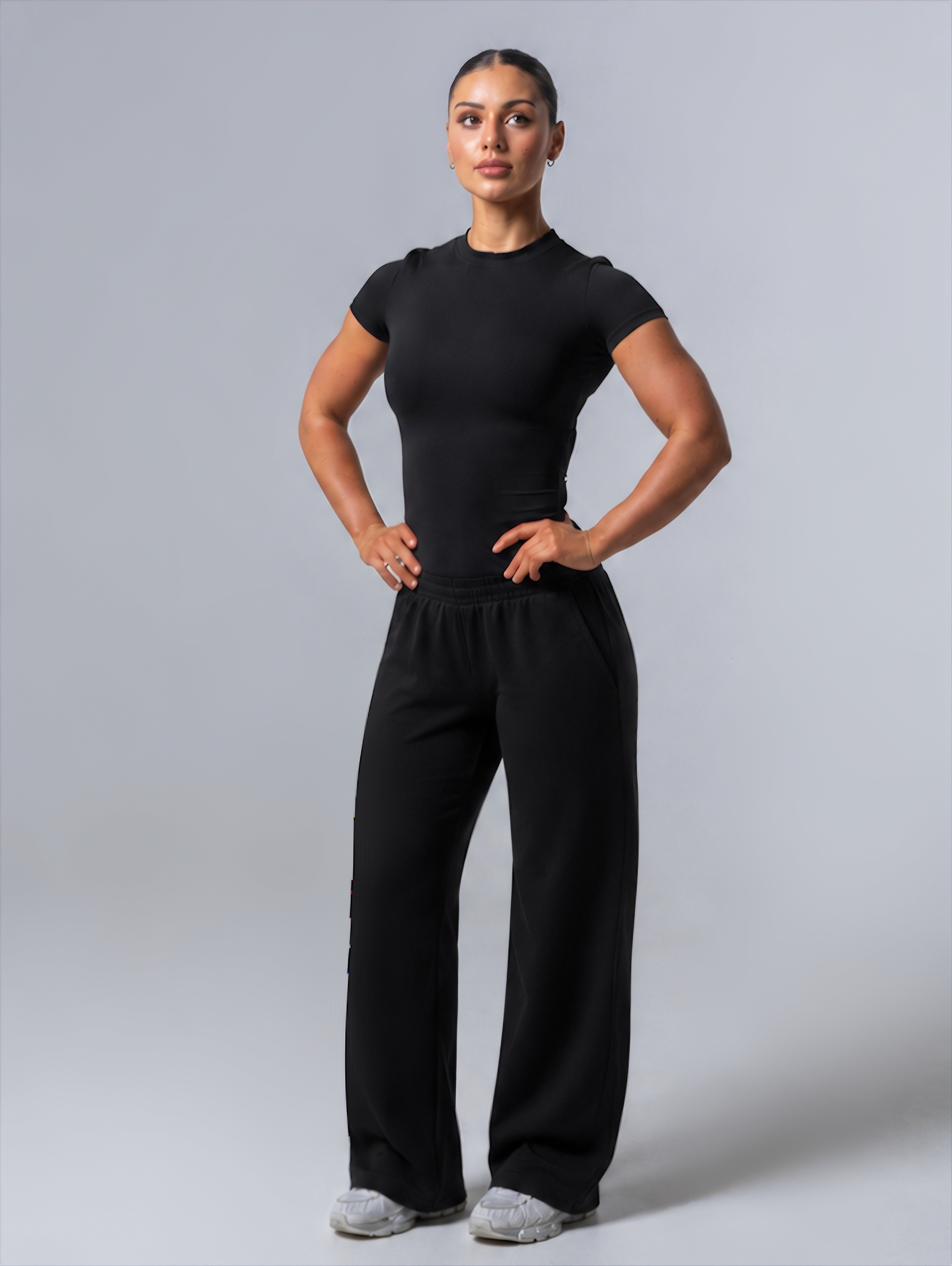 Contour Essential Sweatpants - Midnight
