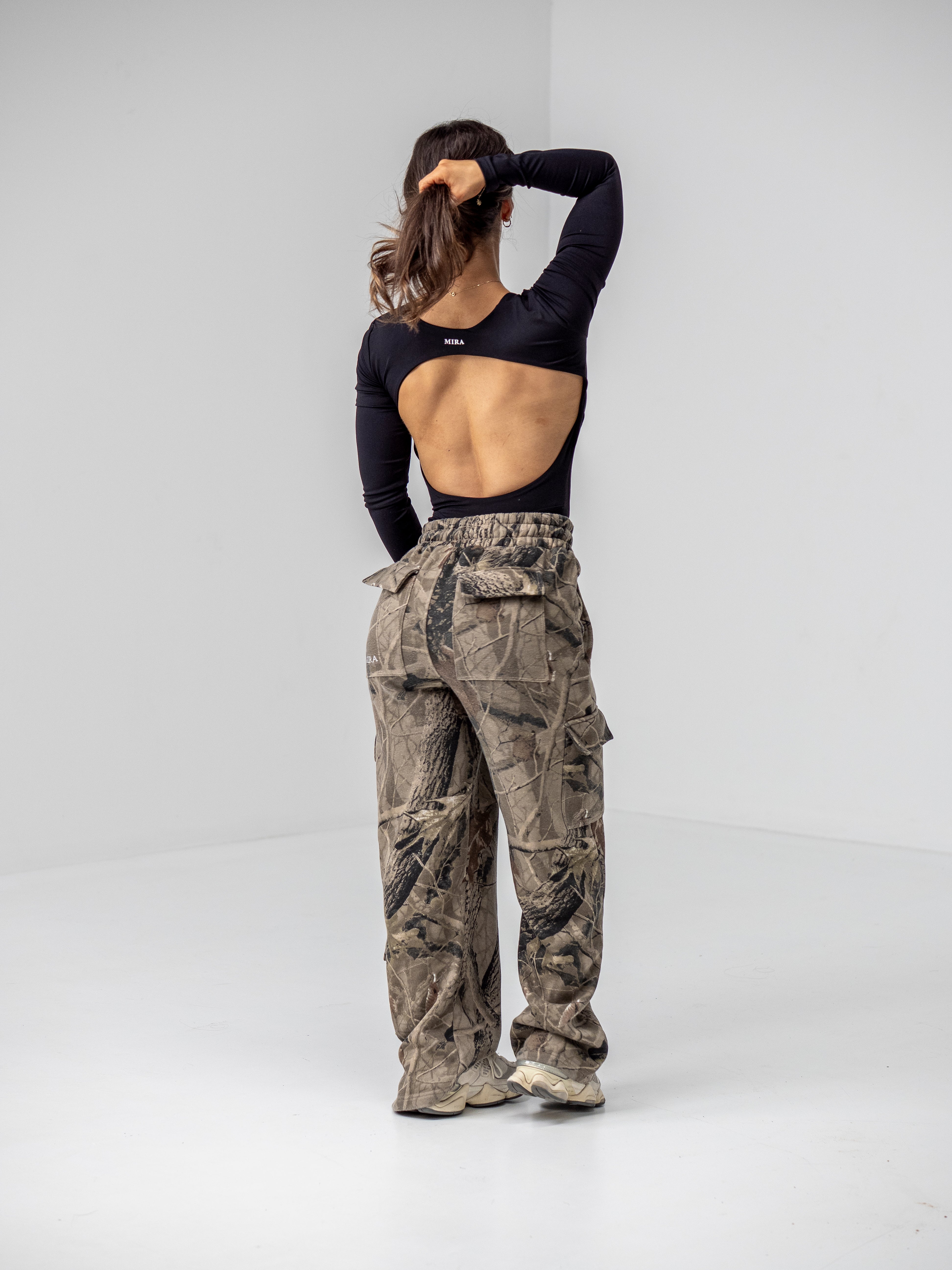 Pre Order Contour Cargo Sweatpants - Camo